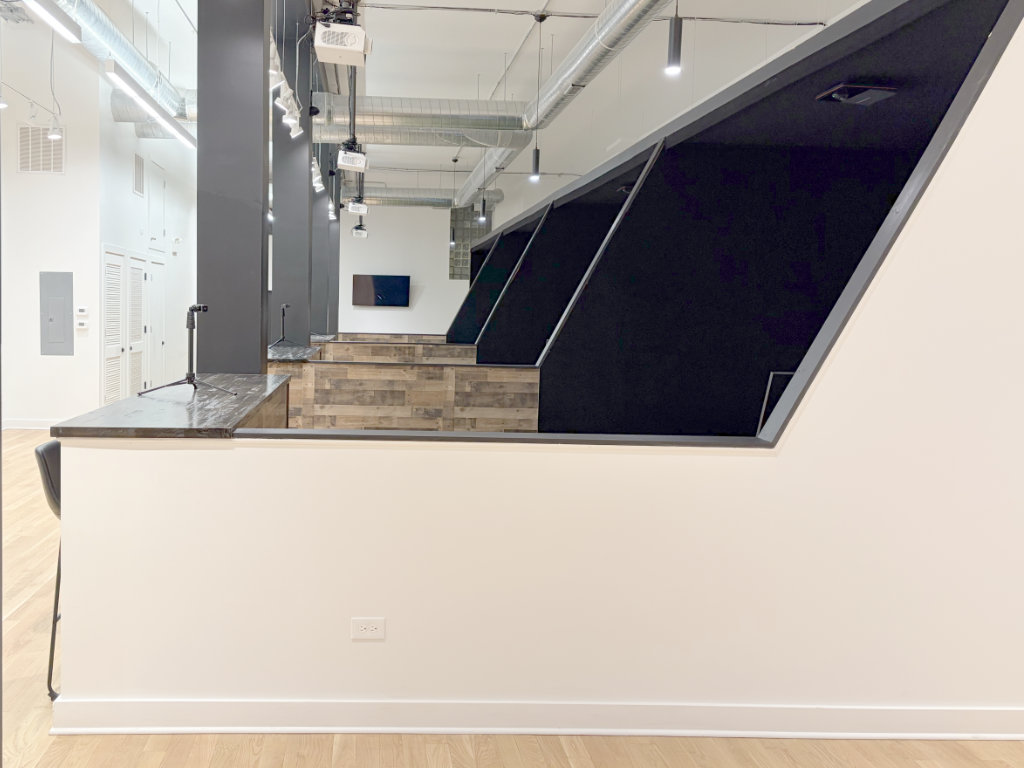 PARennial Golf Wicker Park facility
